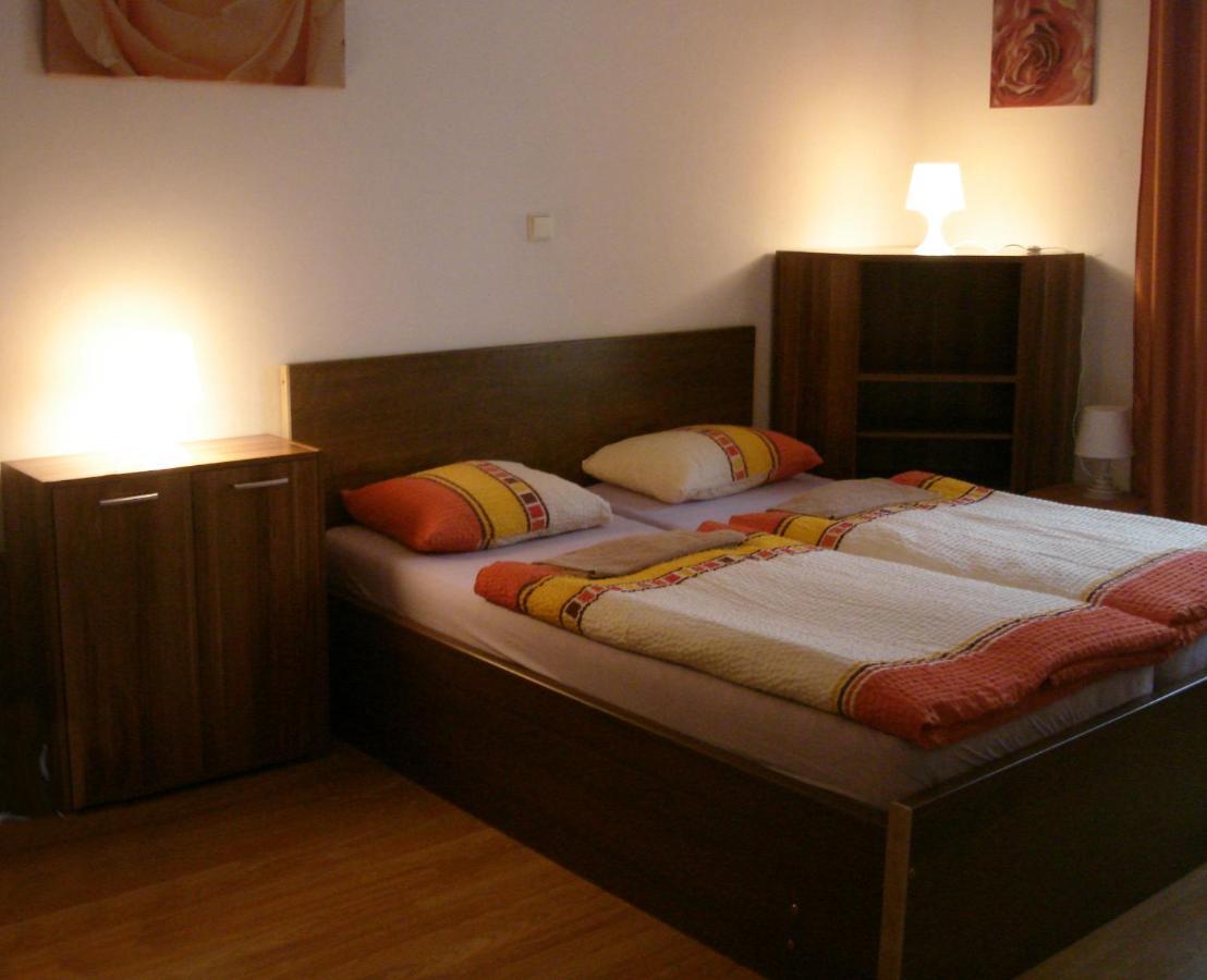 Easy Journey Apartments Praha Bagian luar foto