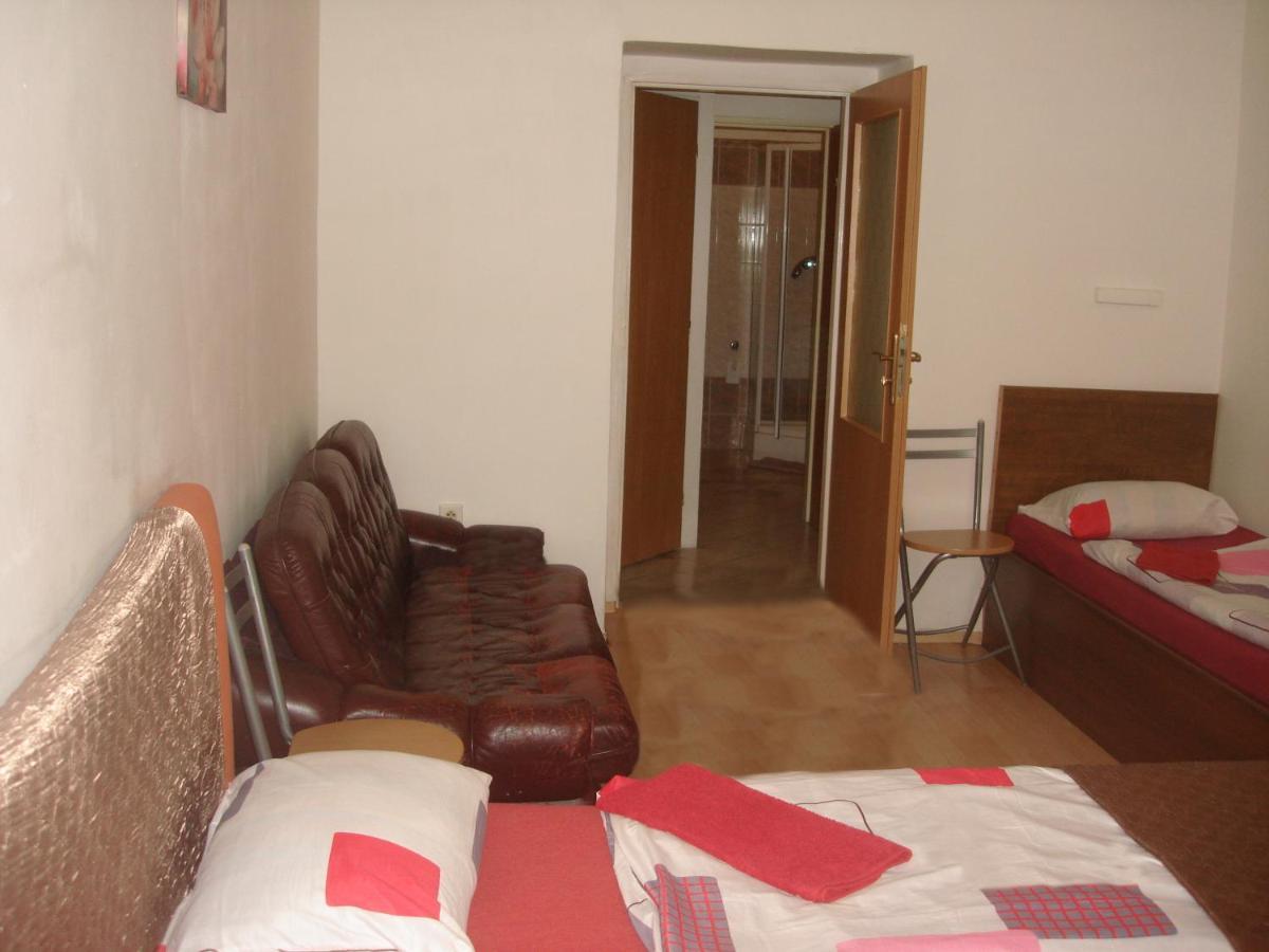 Easy Journey Apartments Praha Bagian luar foto