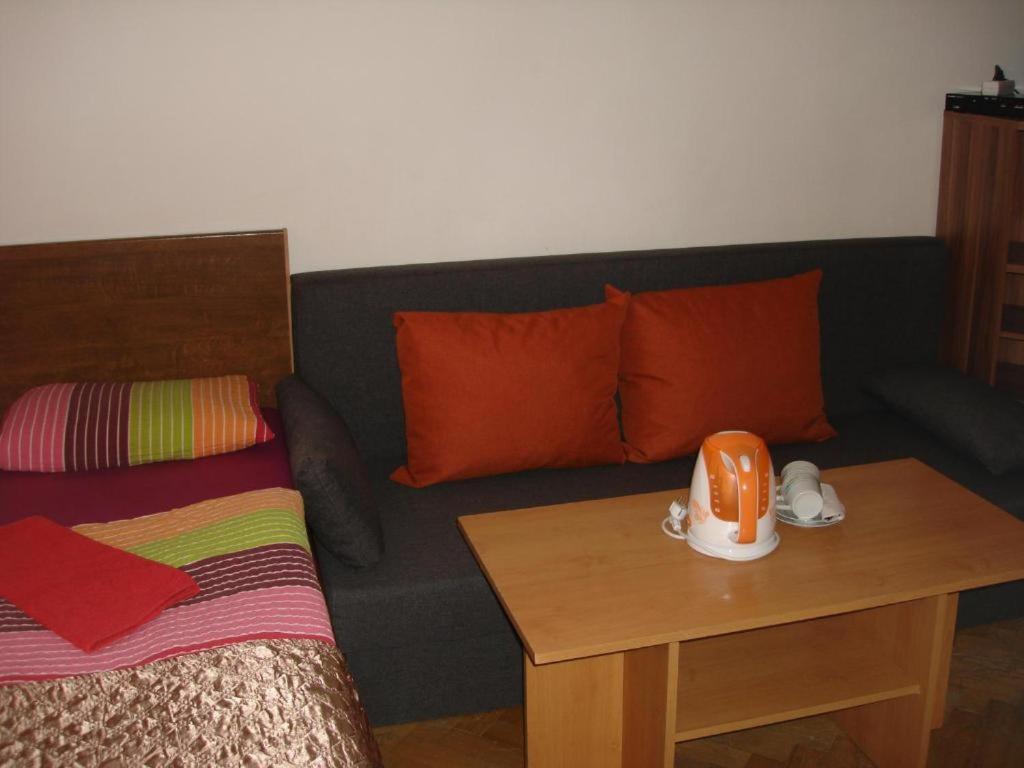 Easy Journey Apartments Praha Bagian luar foto